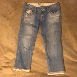 Miss Me Capris size 28